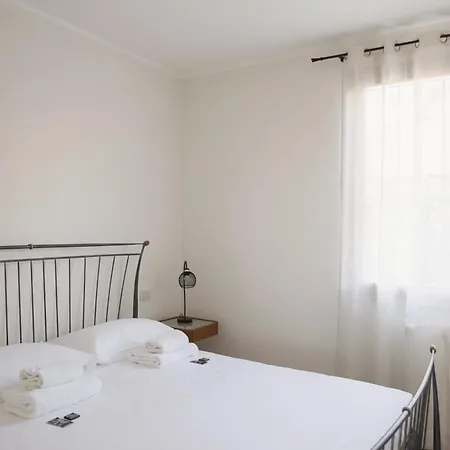 Blu Garda View Apartment