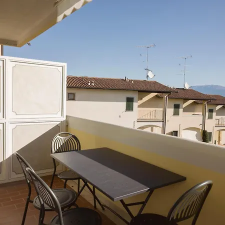 Blu Garda View Apartment