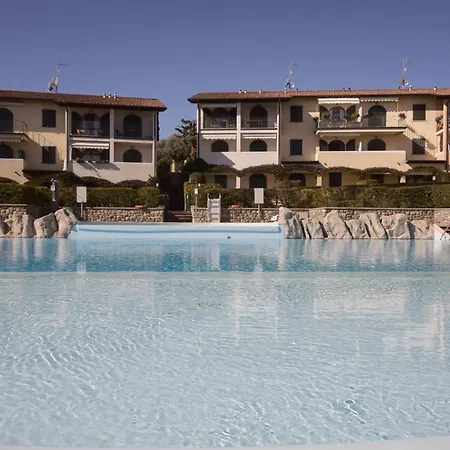 Blu Garda View Apartment
